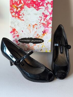 Chinese Laundry Dark Navy Patent Peep-Toe Mary Jane Heels